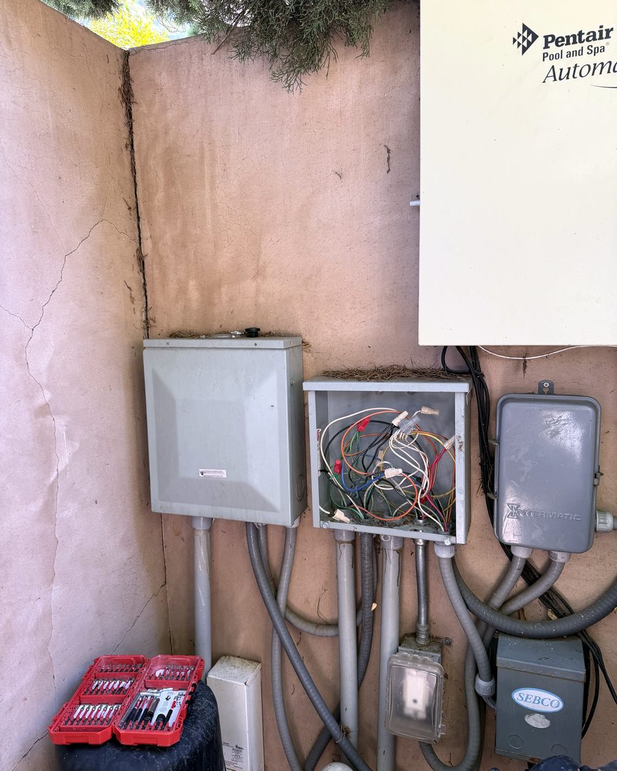 Pool lighting transformer, before